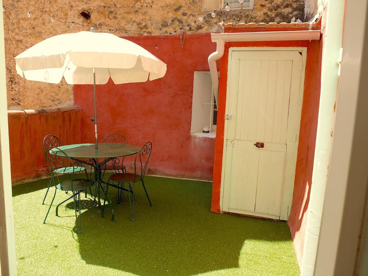 Apartamento Loft Provencal Salernes Exterior foto